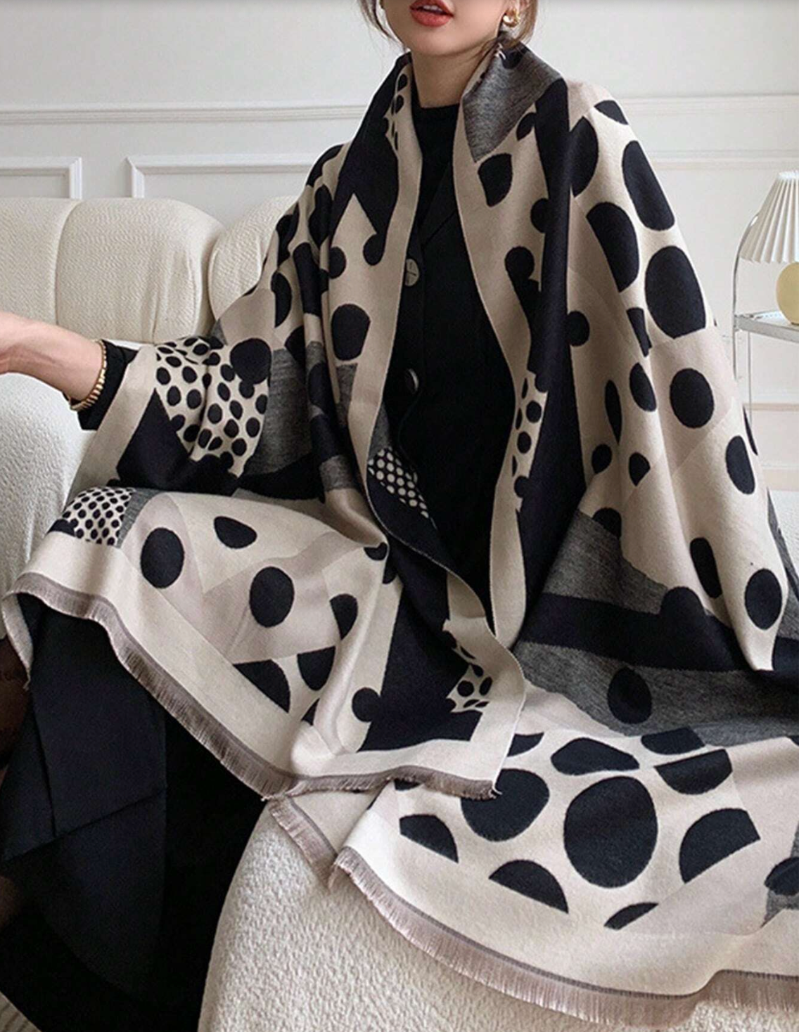 Alyssa - Écharpe Graphique Elégante