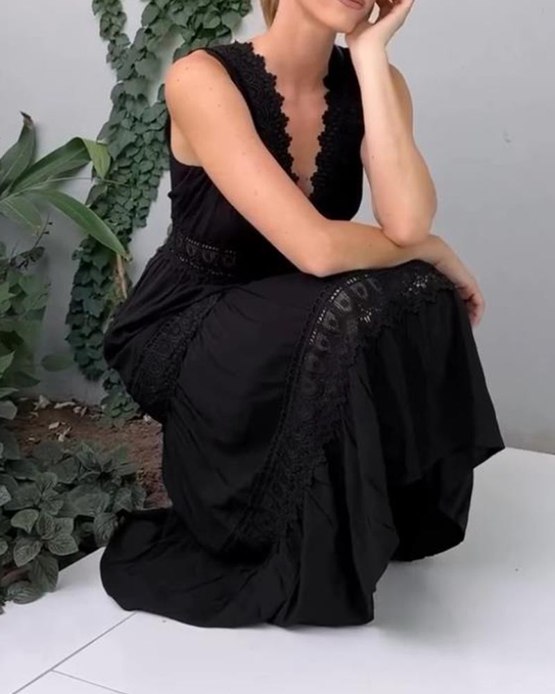 Aurélie™ | Robe Élégante en Dentelle avec Décolleté en V